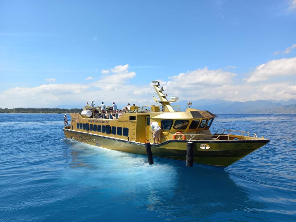 Golden Queen Fast Boat